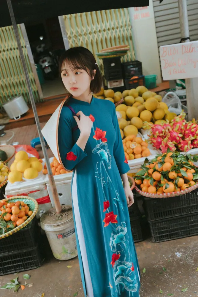 なえなのCONCEPT PHOTOBOOK SPOTLIGHT」なえなの [タレント写真