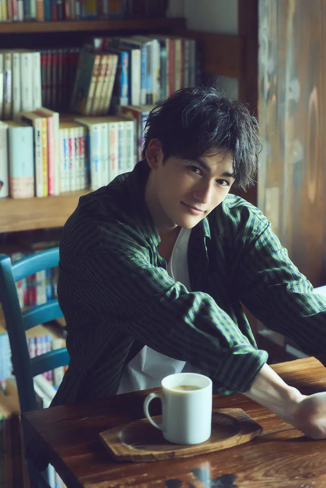 パース・ナクン1st写真集 Sunny」パース・ナクン [タレント写真