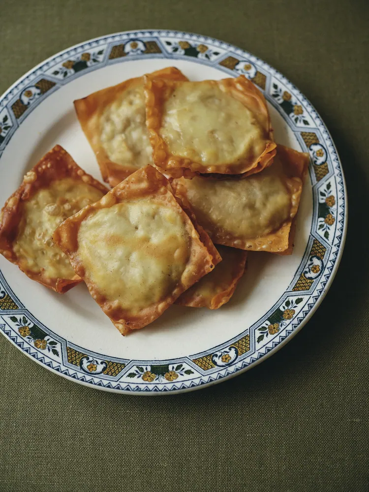 丸めて、ほぐして、おいしさ広がる ひき肉のごちそう」若山曜子 [生活