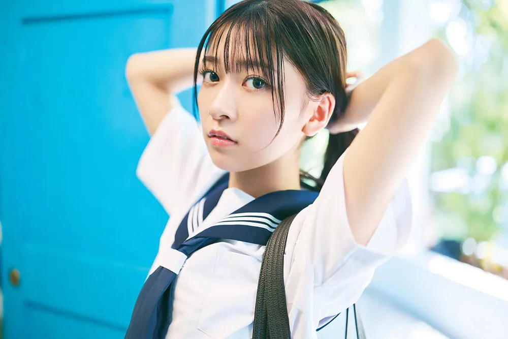 鈴原希実 1st写真集 届け」鈴原希実 [タレント写真集] - KADOKAWA