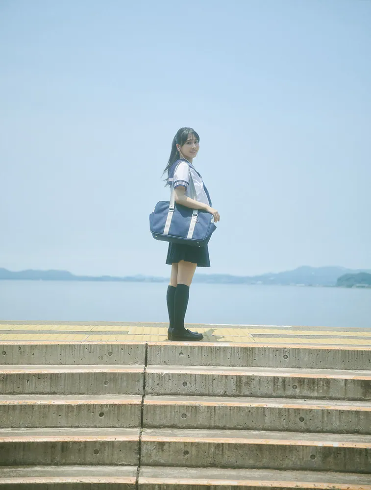 野中ここな 1st写真集 うたかた」野中ここな [タレント写真集] - KADOKAWA