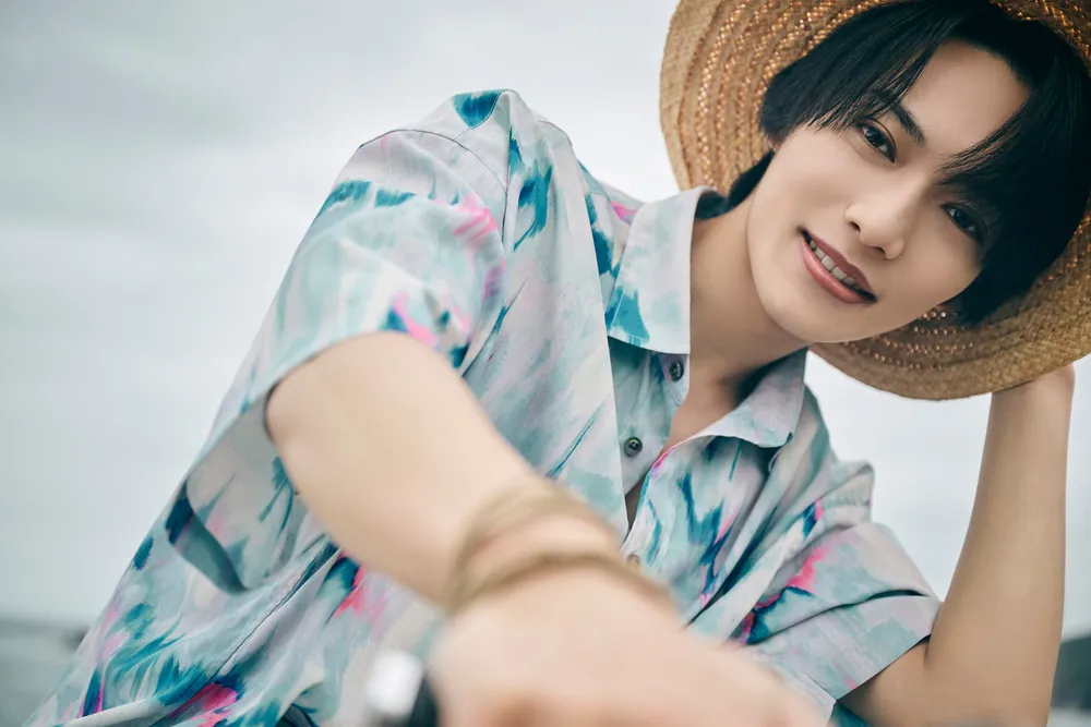 梶田拓希1st写真集 希耀」梶田拓希 [タレント写真集] - KADOKAWA