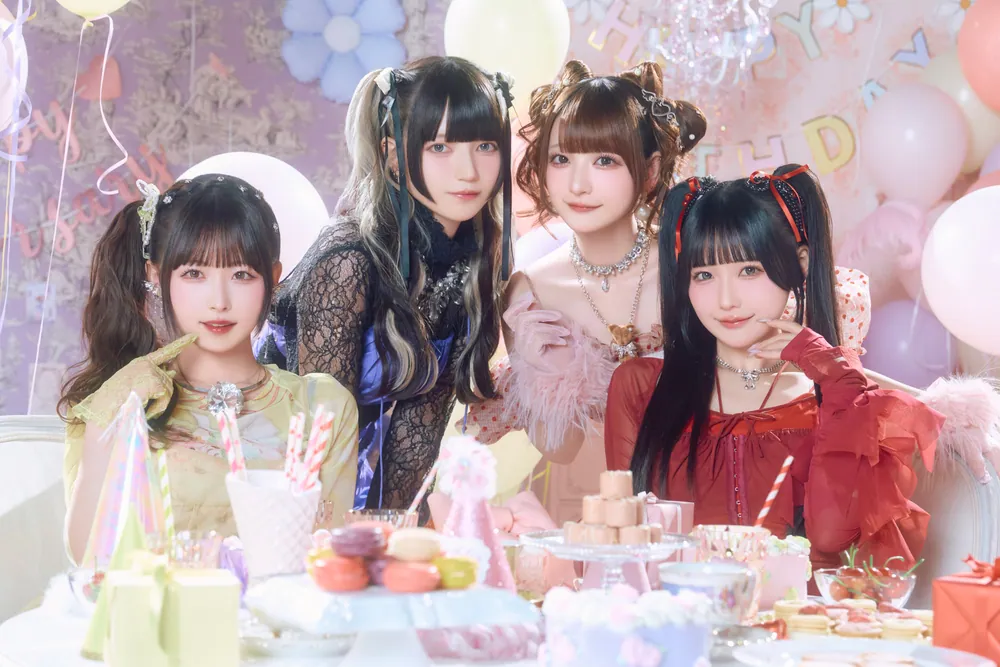 きゅるりんってしてみて 5th Anniversary Photobook カワイイ