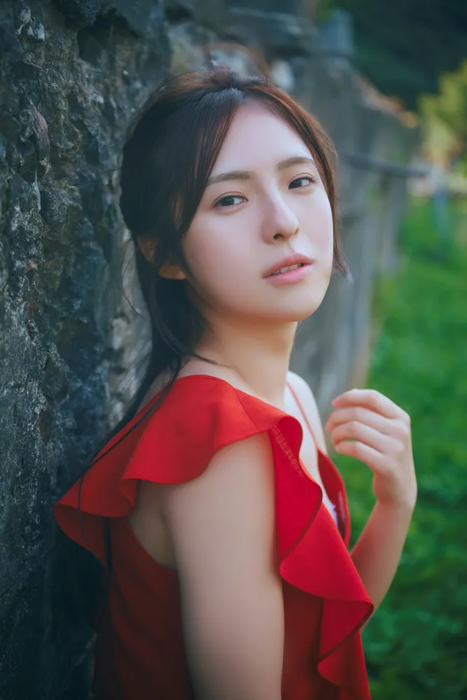 NGT48 大塚七海1st写真集(仮)」大塚七海 [タレント写真集] - KADOKAWA