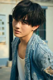 前田拳太郎1st写真集 Awake」前田拳太郎 [タレント写真集] - KADOKAWA